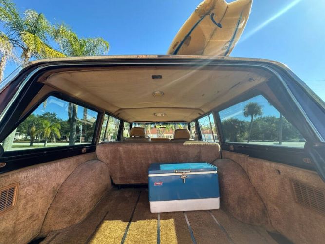 Jeep-Grand-wagoneer-1985-Brown-Beige-15