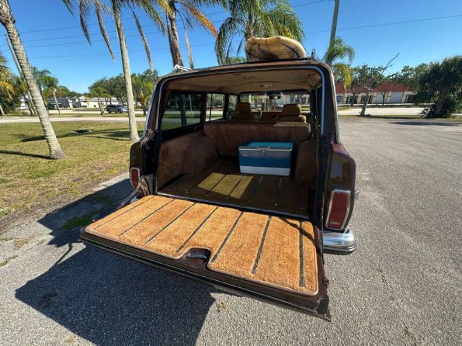 Jeep-Grand-wagoneer-1985-Brown-Beige-16