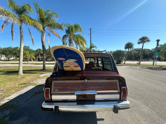 Jeep-Grand-wagoneer-1985-Brown-Beige-18
