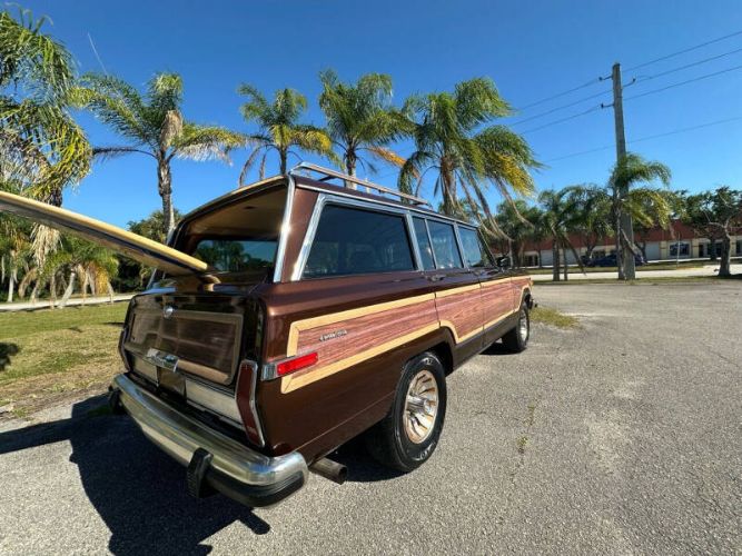 Jeep-Grand-wagoneer-1985-Brown-Beige-19