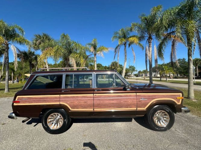 Jeep-Grand-wagoneer-1985-Brown-Beige-20