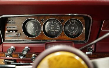 Jeep-Grand-wagoneer-1985-Champagne-Metallic-Garnet-Red-39