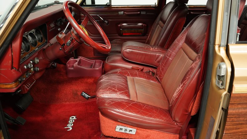 Jeep-Grand-wagoneer-1985-Champagne-Metallic-Garnet-Red-9