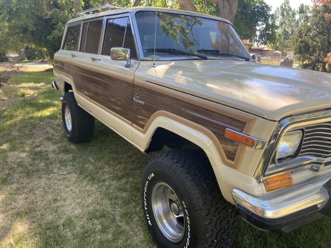 Jeep-Grand-wagoneer-1985-Tan-Brown-9