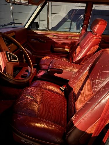 Jeep-Grand-wagoneer-1986-White-Red-2