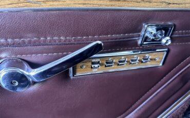 Jeep-Grand-wagoneer-1987-SilverGrey-Cordova-21