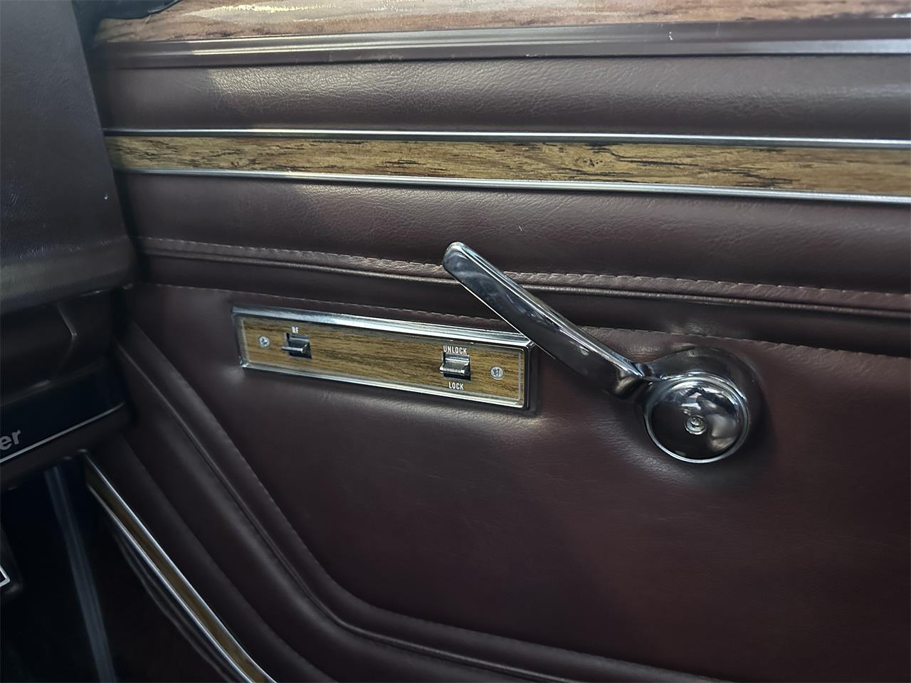 Jeep-Grand-wagoneer-1987-SilverGrey-Cordova-22