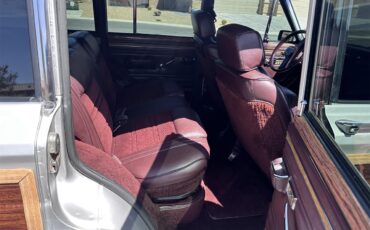 Jeep-Grand-wagoneer-1987-SilverGrey-Cordova-26