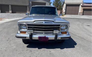Jeep-Grand-wagoneer-1987-SilverGrey-Cordova-3