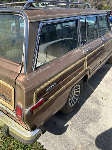 Jeep-Grand-wagoneer-1988-Brown-10