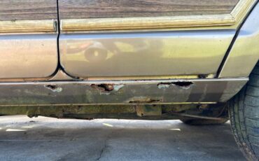 Jeep-Grand-wagoneer-1988-Brown-8