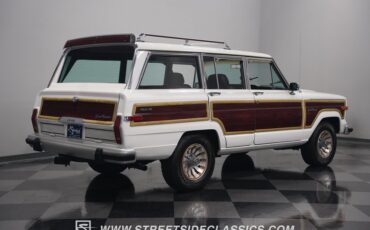 Jeep-Grand-wagoneer-1988-White-Maroon-10