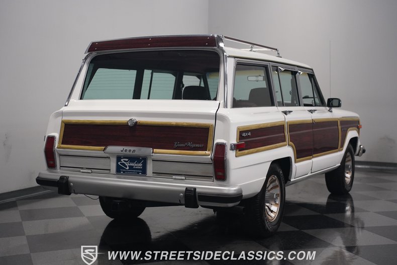 Jeep-Grand-wagoneer-1988-White-Maroon-28