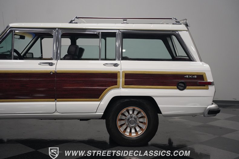 Jeep-Grand-wagoneer-1988-White-Maroon-3