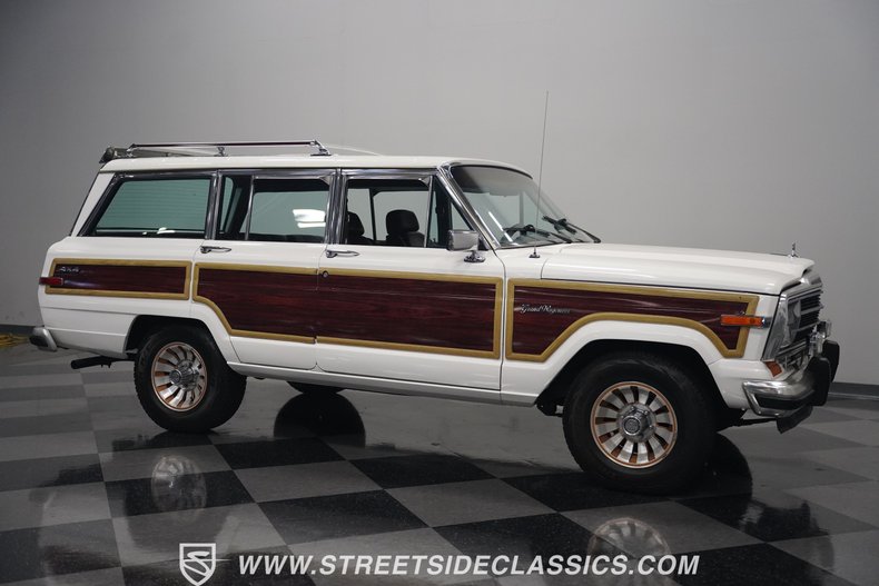 Jeep-Grand-wagoneer-1988-White-Maroon-30