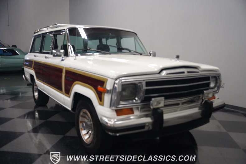 Jeep-Grand-wagoneer-1988-White-Maroon-32