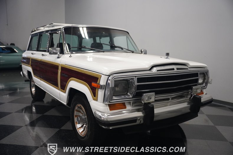 Jeep-Grand-wagoneer-1988-White-Maroon-33