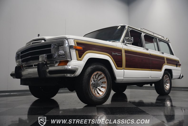 Jeep-Grand-wagoneer-1988-White-Maroon-37