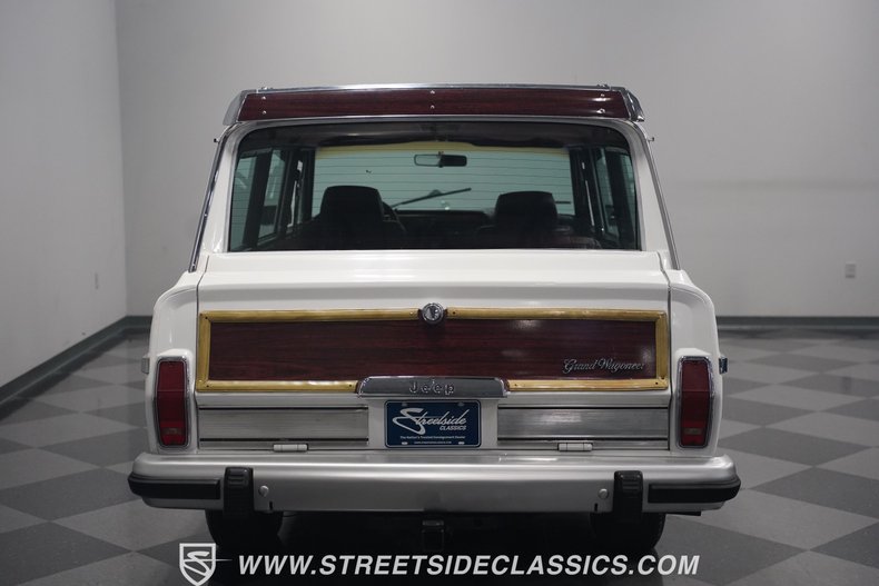 Jeep-Grand-wagoneer-1988-White-Maroon-4
