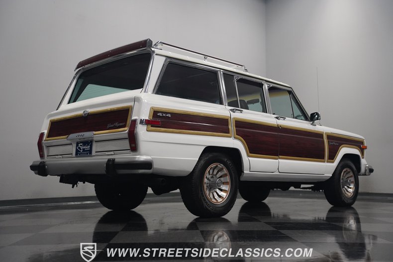 Jeep-Grand-wagoneer-1988-White-Maroon-40