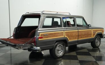 Jeep-Grand-wagoneer-1989-Gray-Metallic-Maroon-1