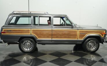 Jeep-Grand-wagoneer-1989-Gray-Metallic-Maroon-19