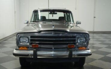 Jeep-Grand-wagoneer-1989-Gray-Metallic-Maroon-22
