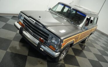 Jeep-Grand-wagoneer-1989-Gray-Metallic-Maroon-24
