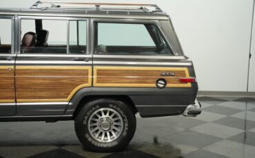 Jeep-Grand-wagoneer-1989-Gray-Metallic-Maroon-28