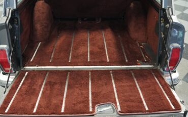 Jeep-Grand-wagoneer-1989-Gray-Metallic-Maroon-3