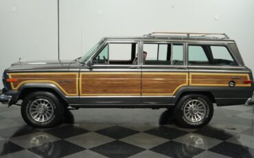 Jeep-Grand-wagoneer-1989-Gray-Metallic-Maroon