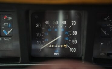 Jeep-Grand-wagoneer-1989-Gray-Metallic-Maroon-41