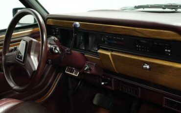 Jeep-Grand-wagoneer-1989-Gray-Metallic-Maroon-6