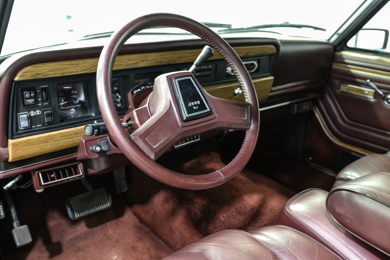 Jeep-Grand-wagoneer-1989-Maroon-Maroon-12