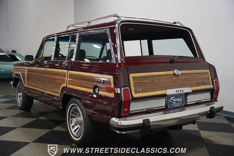 Jeep-Grand-wagoneer-1989-Maroon-Maroon-16