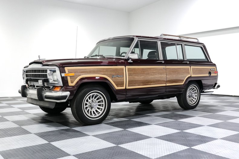 Jeep-Grand-wagoneer-1989-Maroon-Maroon-2
