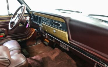 Jeep-Grand-wagoneer-1989-Maroon-Maroon-20