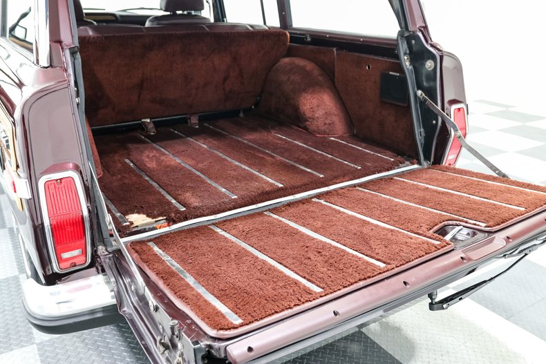 Jeep-Grand-wagoneer-1989-Maroon-Maroon-24