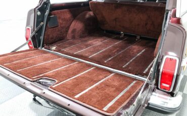 Jeep-Grand-wagoneer-1989-Maroon-Maroon-26