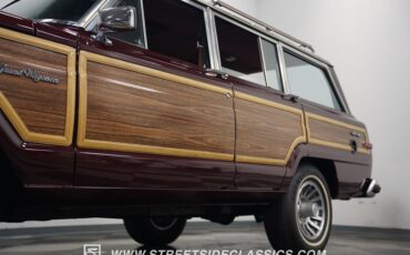 Jeep-Grand-wagoneer-1989-Maroon-Maroon-28