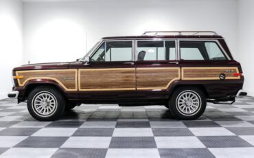 Jeep-Grand-wagoneer-1989-Maroon-Maroon-3
