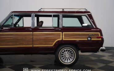 Jeep-Grand-wagoneer-1989-Maroon-Maroon-30