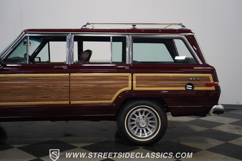 Jeep-Grand-wagoneer-1989-Maroon-Maroon-30