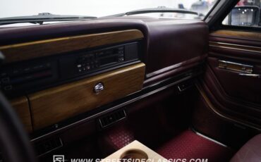 Jeep-Grand-wagoneer-1989-Maroon-Maroon-45