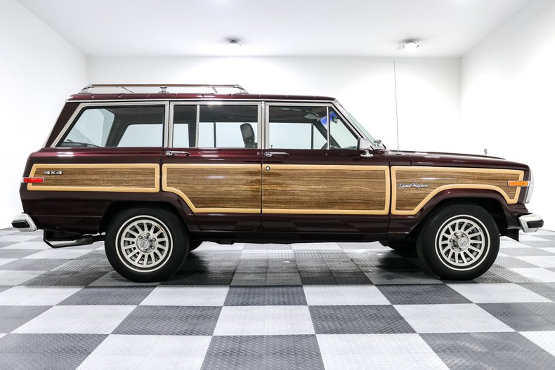 Jeep-Grand-wagoneer-1989-Maroon-Maroon-7