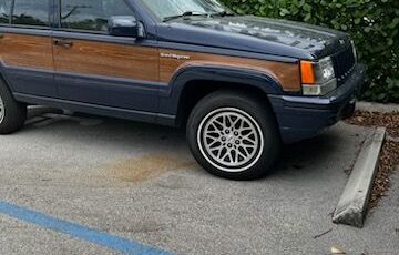 Jeep-Grand-wagoneer-1993-Full-leather-3