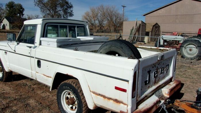Jeep-J10-1979-1