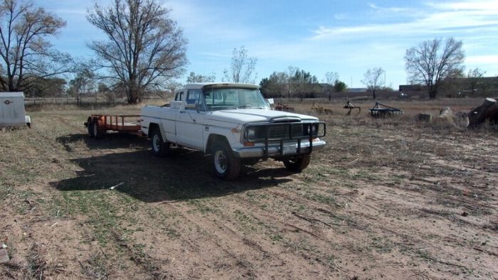 Jeep-J10-1979-2