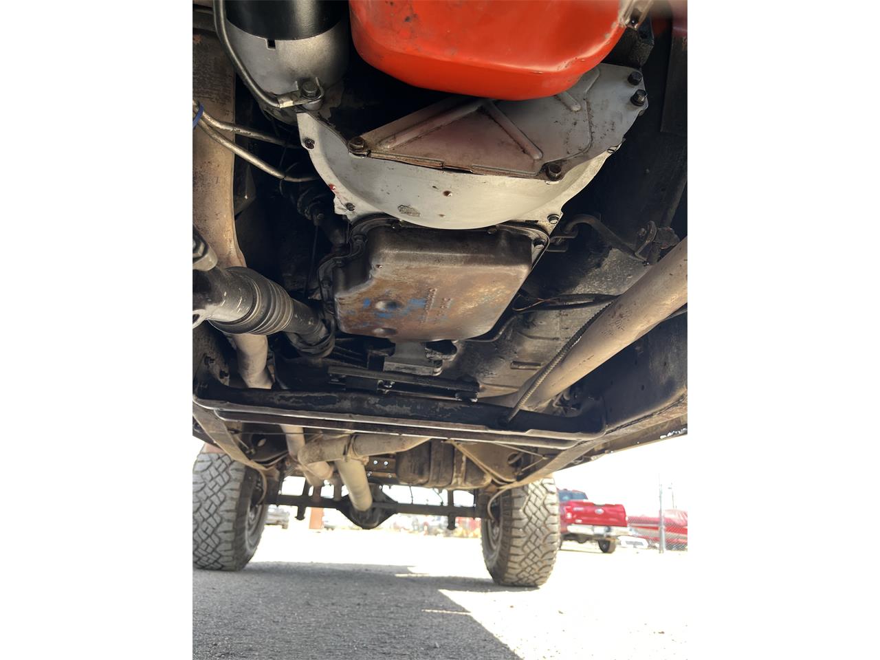 Jeep-J10-1979-Orange-Brown-12