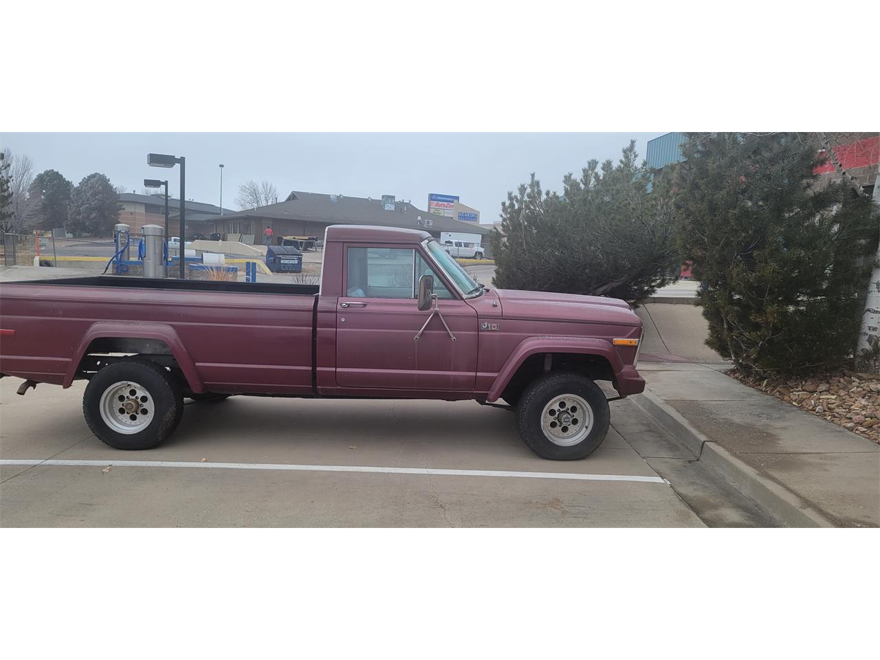 Jeep-J10-1983-Maroon-White-1